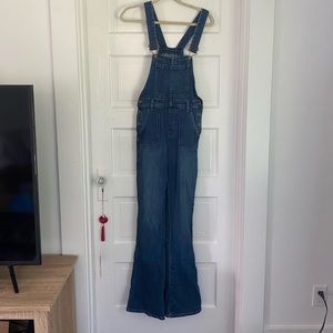 Re-poshing Mango bootcut overalls. Super cute!